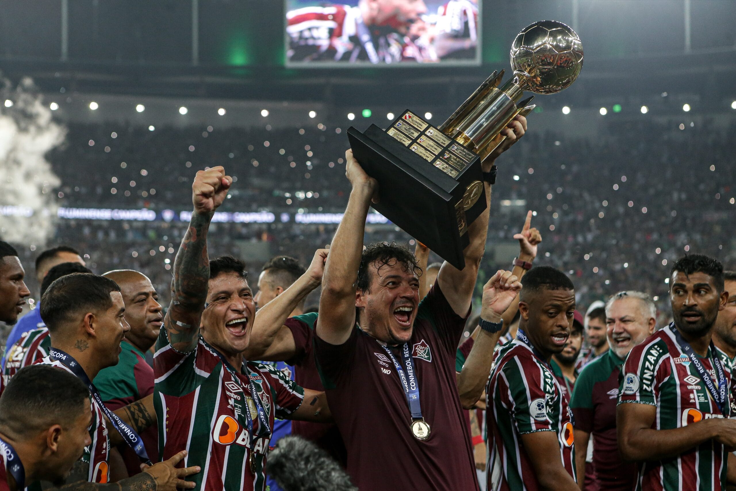 Do auge à saída frustrante: Fluminense e Diniz se enfrentam quase um ano após separação 4 53559713522 9d7aaf2575 o scaled