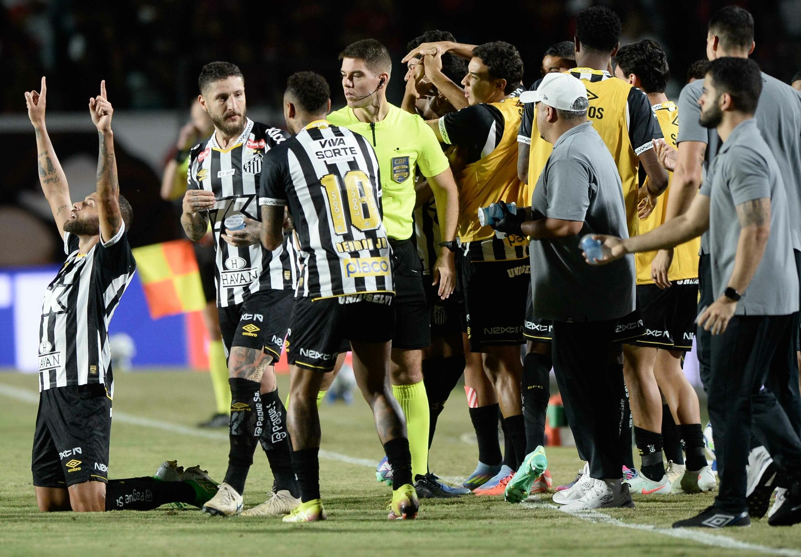 Ainda sem jogar bem, Peixe dá o primeiro passo para sair do sufoco 10 agif25052518523614 scaled