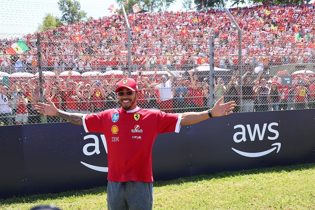 Hamilton volta a acreditar em vitórias e pódios com Ferrari 8 gettyimages 2215395109