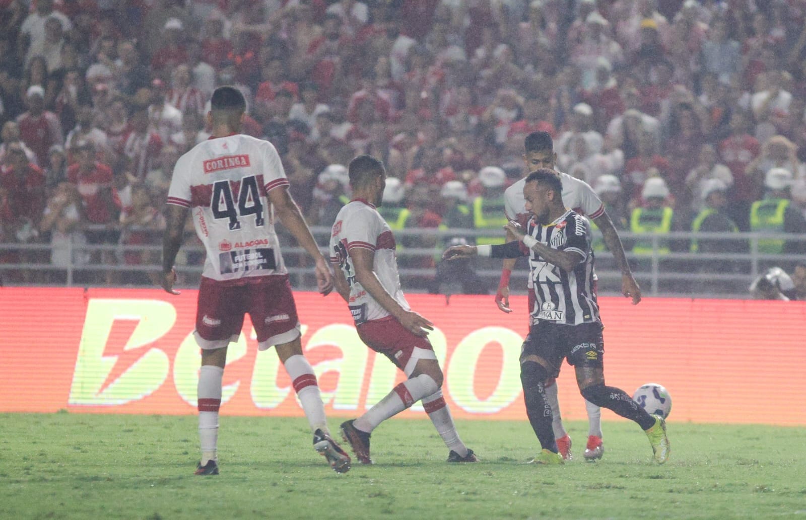 Barroca comemora a classificação histórica do CRB contra o Santos: "Desafio era grande" 10 whatsapp image 2025 05 22 at 23.25.18