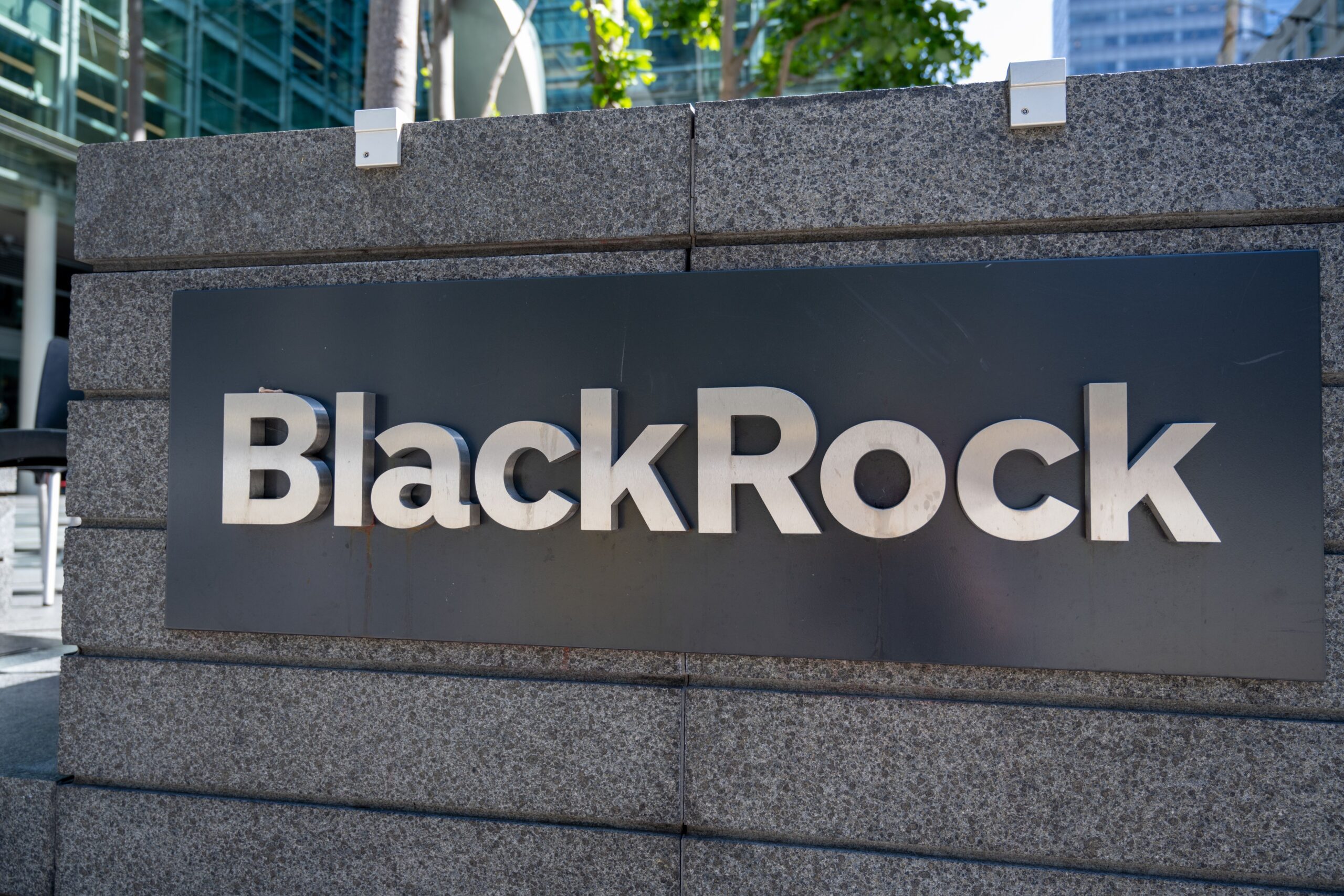 Por que o BlackRock pode estar relutante em buscar um ETF de XRP no local listado nos EUA 17 760b95b16fb1729e36fce9e04210c866244060d1 5196x3464 scaled